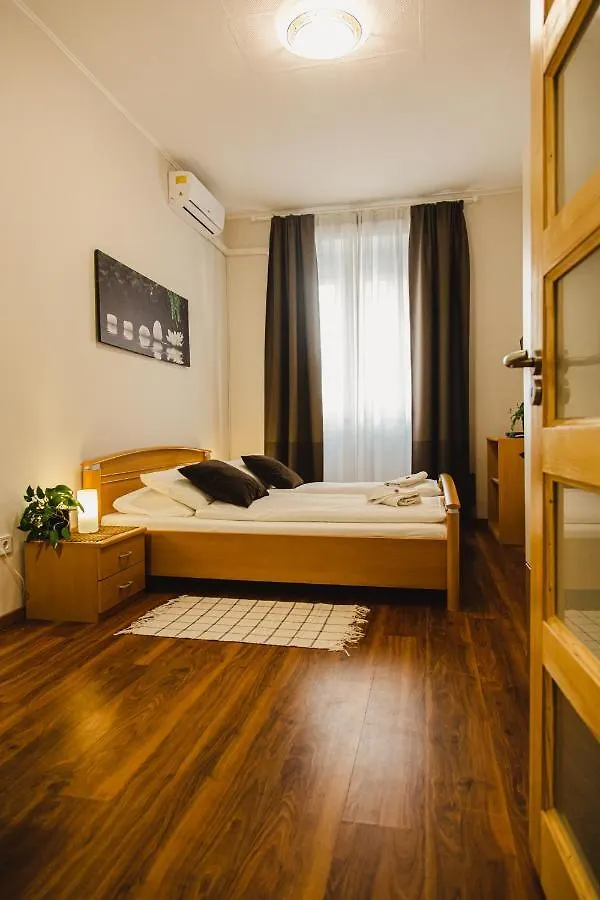Old Town Apartman Boedapest Appartement