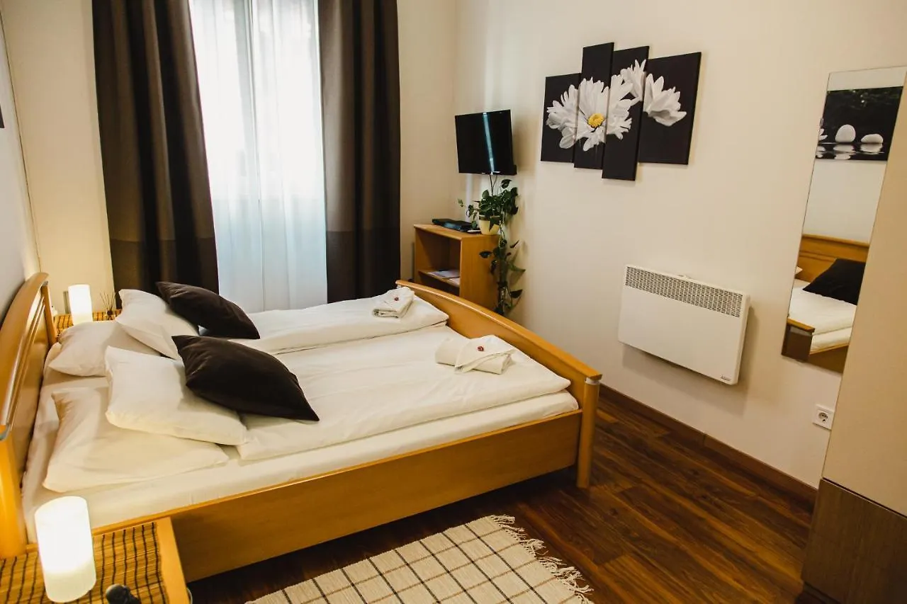 Old Town Apartman Budapest 0*,